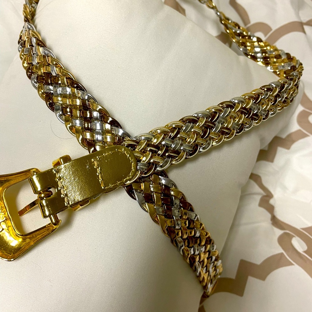 Day Lor gold braided woven leather belt. Vintage fashion.